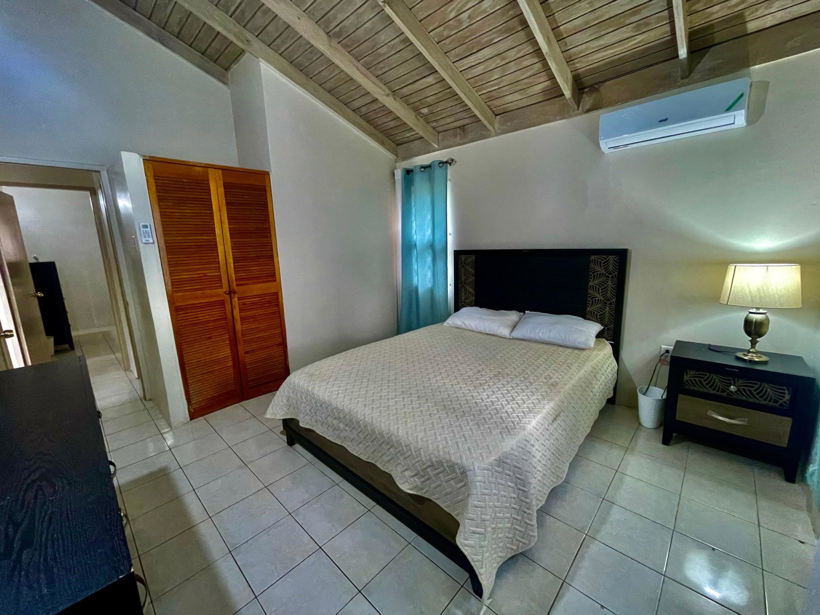 Eleventh image of 1258 Bogue Village in Bogue, St. James, Jamaica - property is For Sale