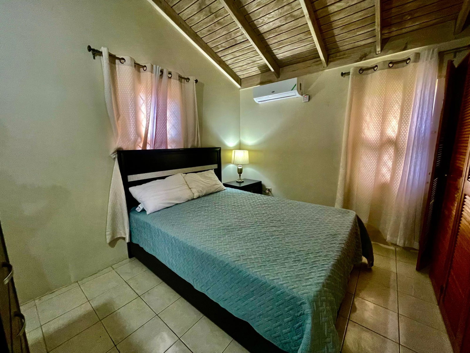 Thirteenth image of 1258 Bogue Village in Bogue, St. James, Jamaica - property is For Sale