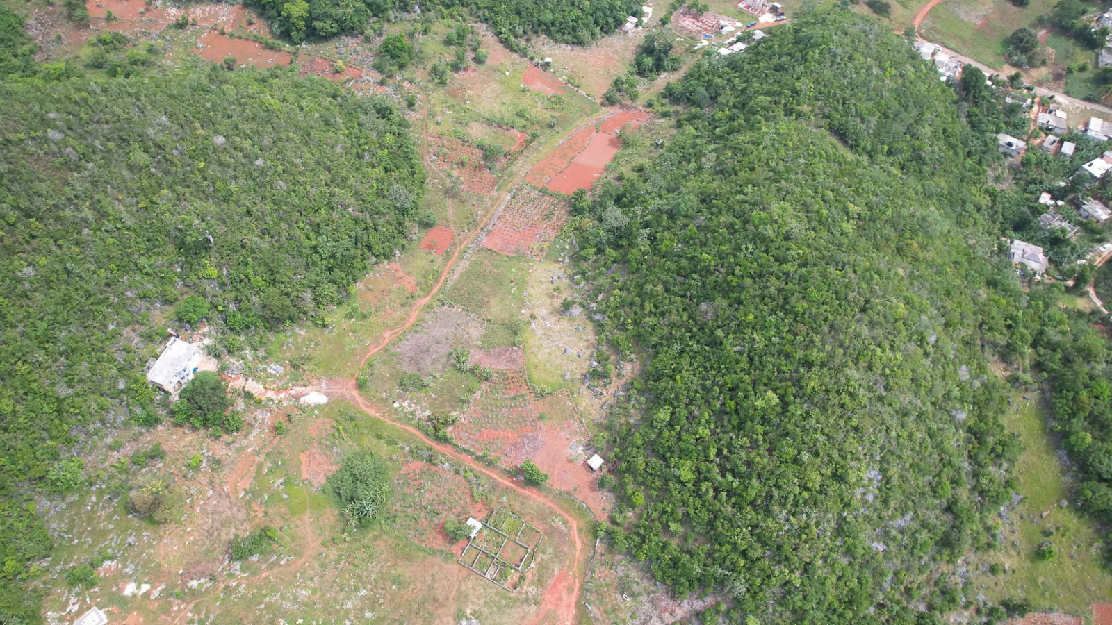 Thirteenth image of Green Vale, Manchester in Green Vale, Manchester, Jamaica - property is For Sale