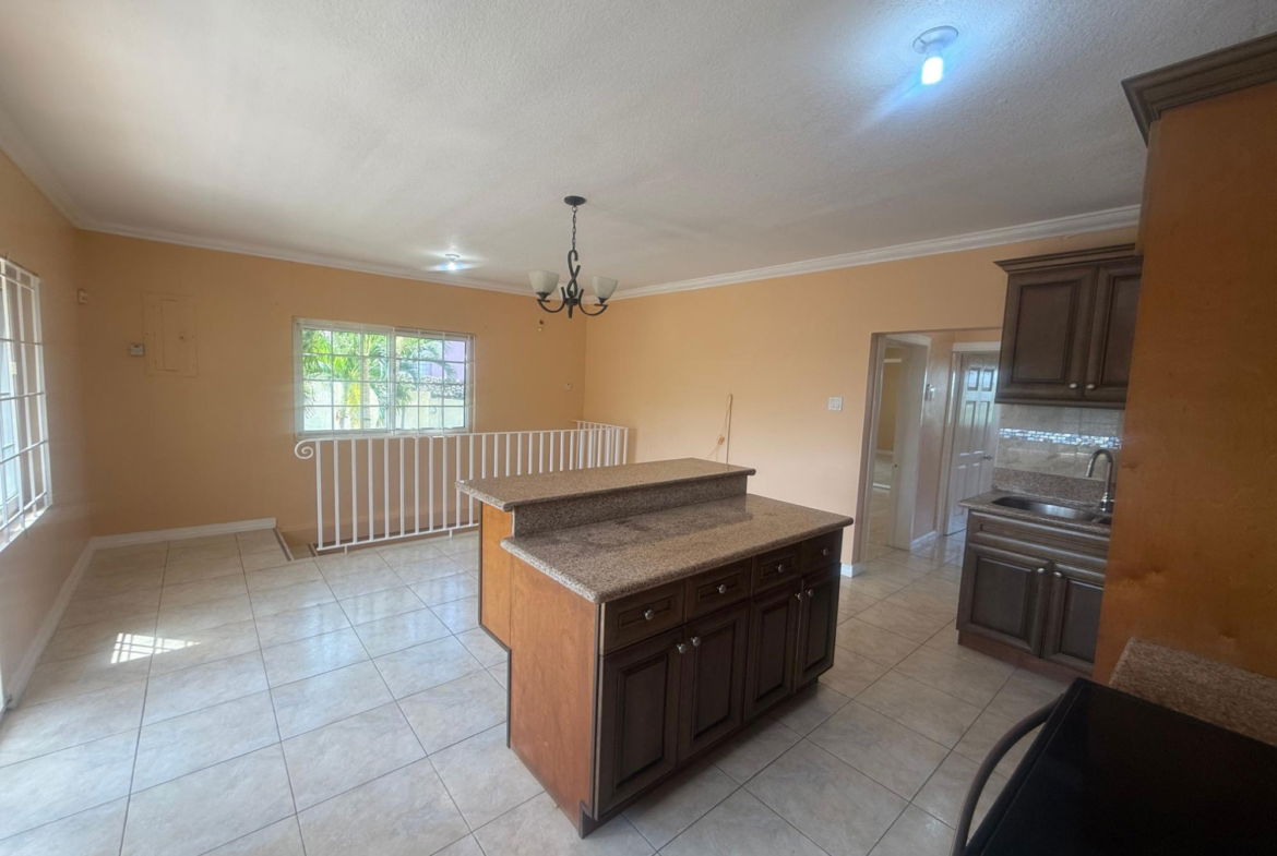 Fourth image of 21- Pleasant Valley Manor in Kingston 19, St. Andrew, Jamaica - property is For Rent