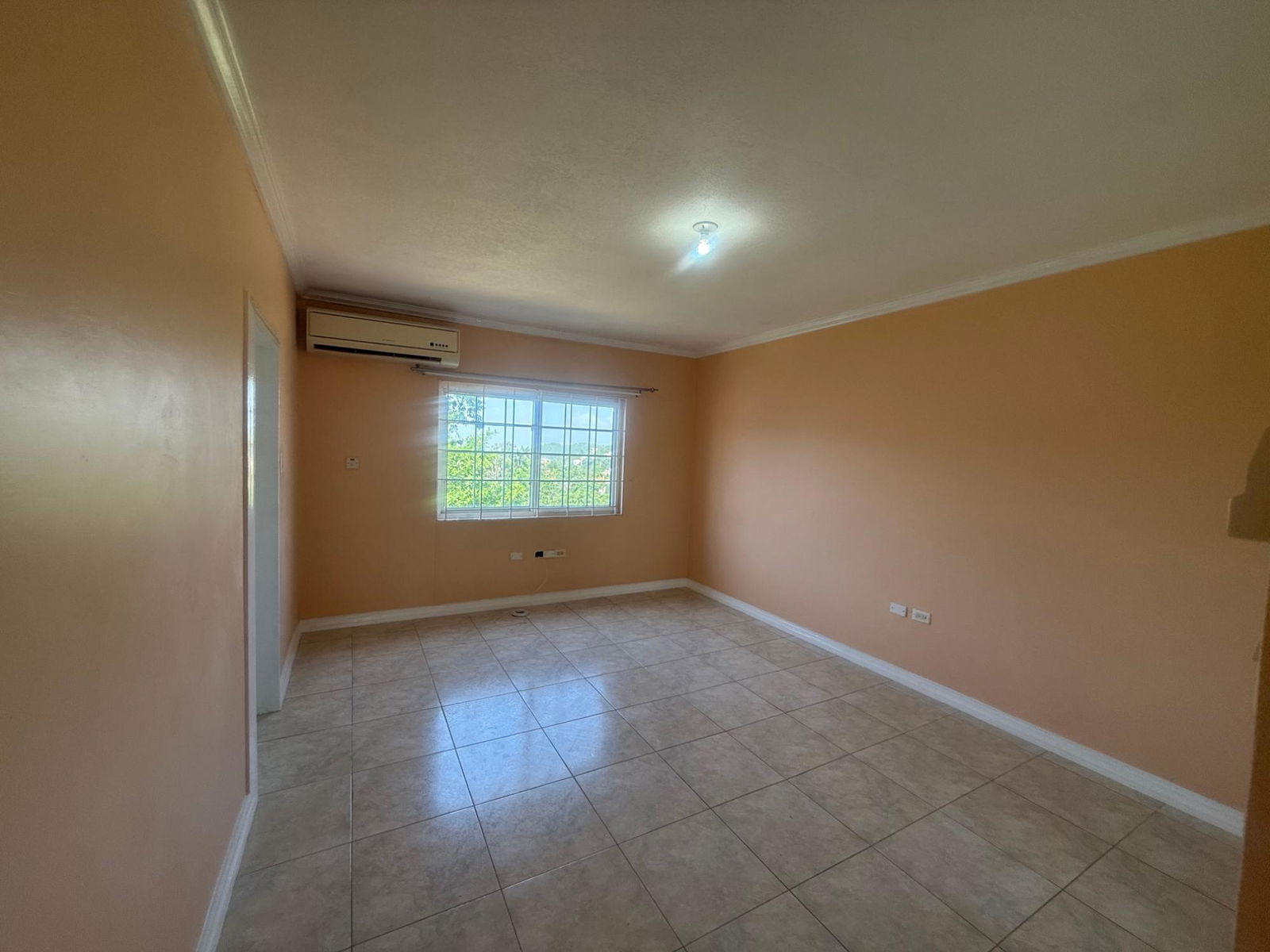 Sixth image of 21- Pleasant Valley Manor in Kingston 19, St. Andrew, Jamaica - property is For Rent