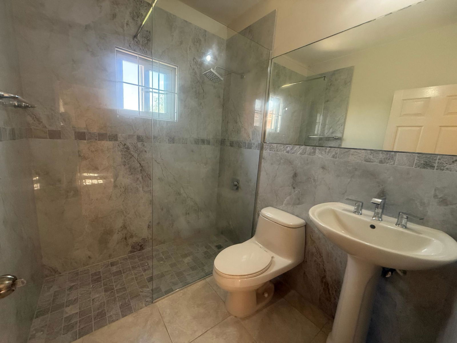 Twelfth image of 21- Pleasant Valley Manor in Kingston 19, St. Andrew, Jamaica - property is For Rent