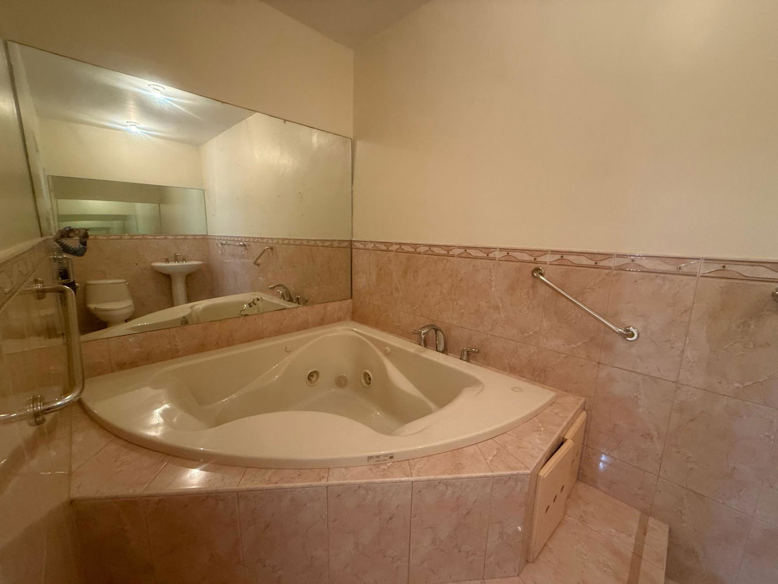 Nineteenth image of 21- Pleasant Valley Manor in Kingston 19, St. Andrew, Jamaica - property is For Rent