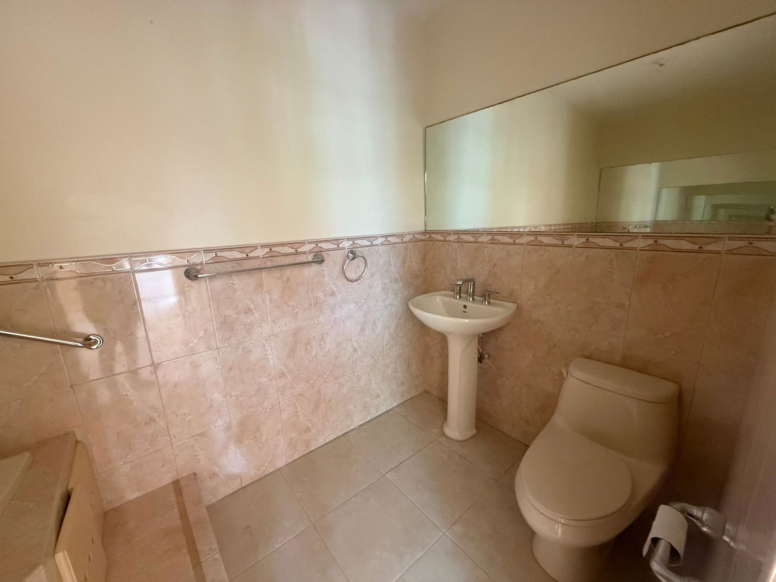 Twentieth image of 21- Pleasant Valley Manor in Kingston 19, St. Andrew, Jamaica - property is For Rent