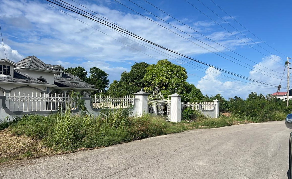 Fourteenth image of 488 Dorchester Avenue in Ironshore, St. James, Jamaica - property is For Rent