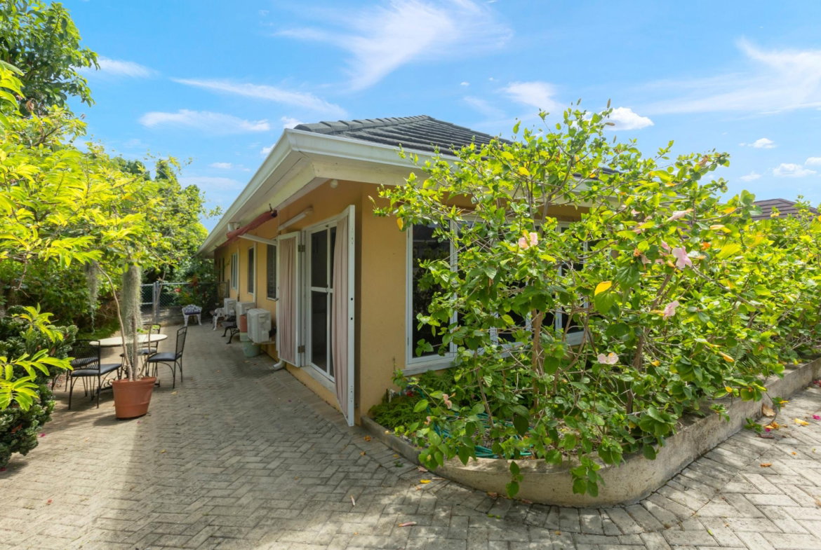 Fifth image of 529 Papaya Avenue, Coolshade in St. Ann's Bay, St. Ann, Jamaica - property is For Sale
