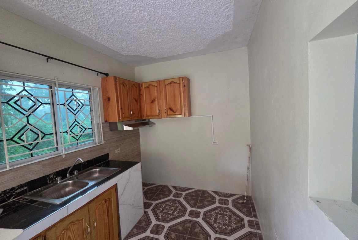 Third image of 3 King Street Linstead in Linstead, St. Catherine, Jamaica - property is For Rent