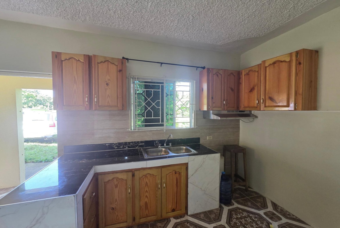 Fourth image of 3 King Street Linstead in Linstead, St. Catherine, Jamaica - property is For Rent