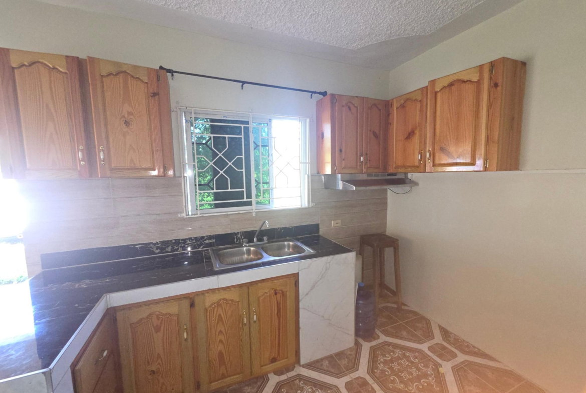 Fifth image of 3 King Street Linstead in Linstead, St. Catherine, Jamaica - property is For Rent