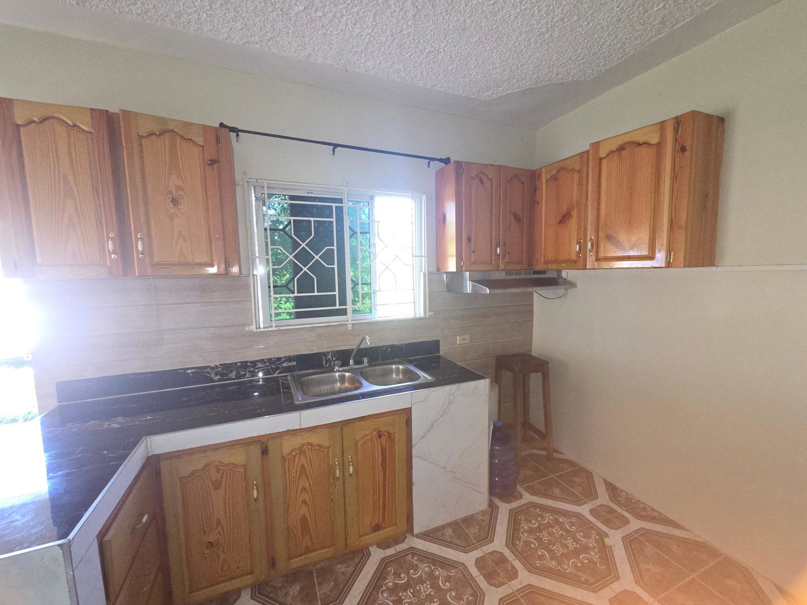 3-Bedroom-House-for-Rent-in-Linstead-St.-Catherine-Spacious-Family-Home Fifth image of 3 King Street Linstead in Linstead, St. Catherine, Jamaica - property is For Rent