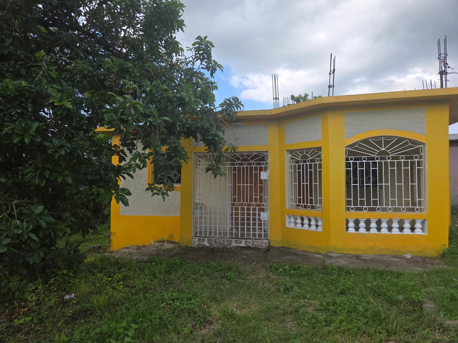 3-Bedroom-House-for-Rent-in-Linstead-St.-Catherine-Spacious-Family-Home First image of 3 King Street Linstead in Linstead, St. Catherine, Jamaica - property is For Rent