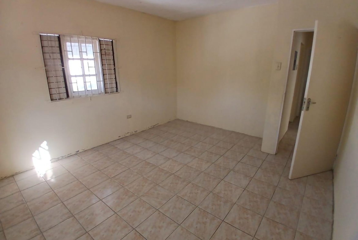 Fourteenth image of 6 Almond Close, Portmore pi in Naggo Head, St. Catherine, Jamaica - property is For Rent