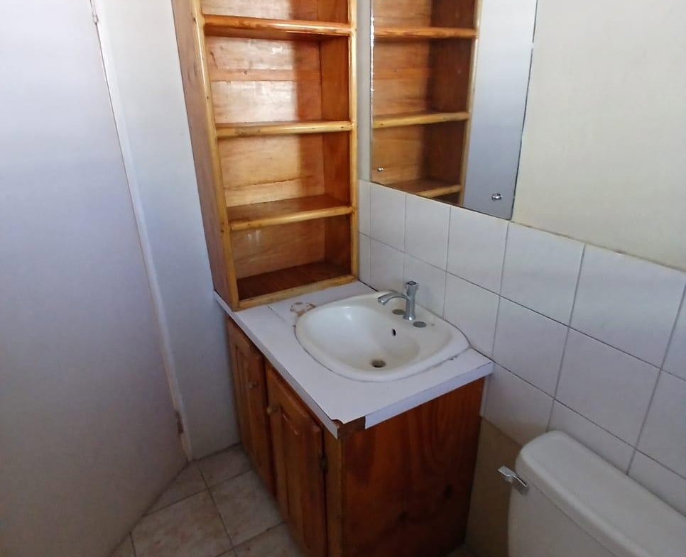 Sixteenth image of 6 Almond Close, Portmore pi in Naggo Head, St. Catherine, Jamaica - property is For Rent