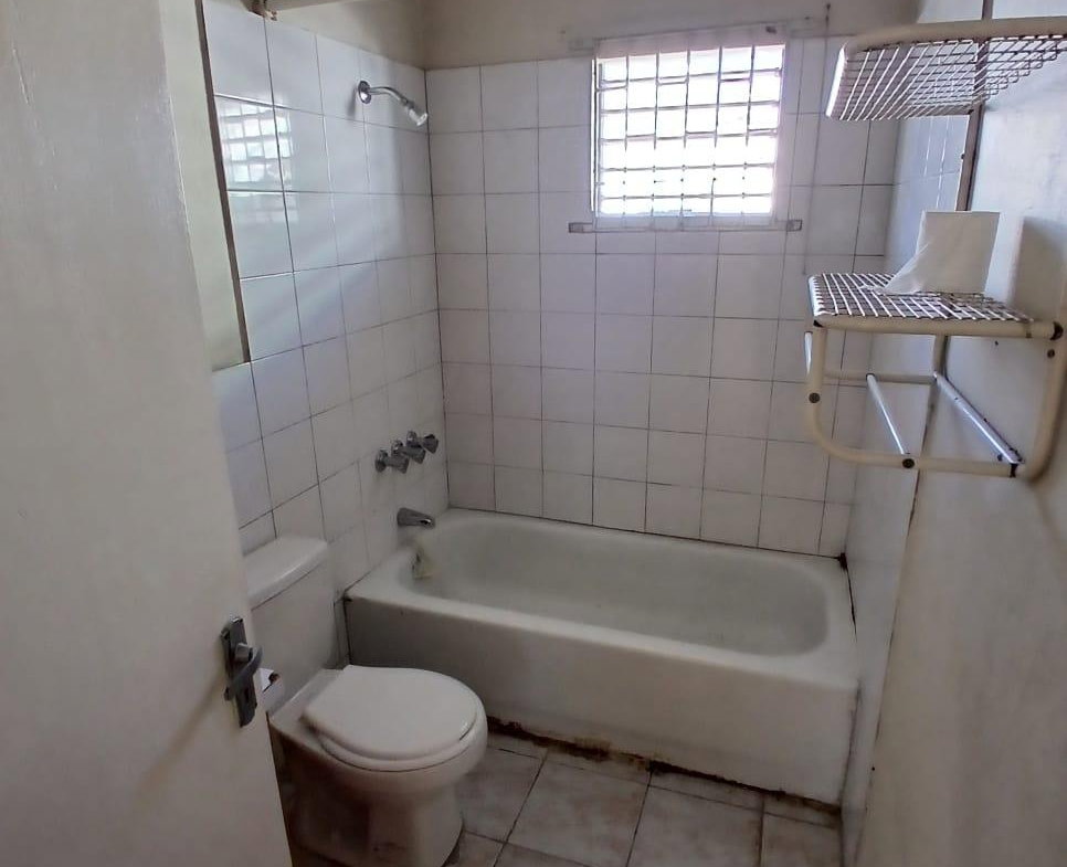 Seventeenth image of 6 Almond Close, Portmore pi in Naggo Head, St. Catherine, Jamaica - property is For Rent