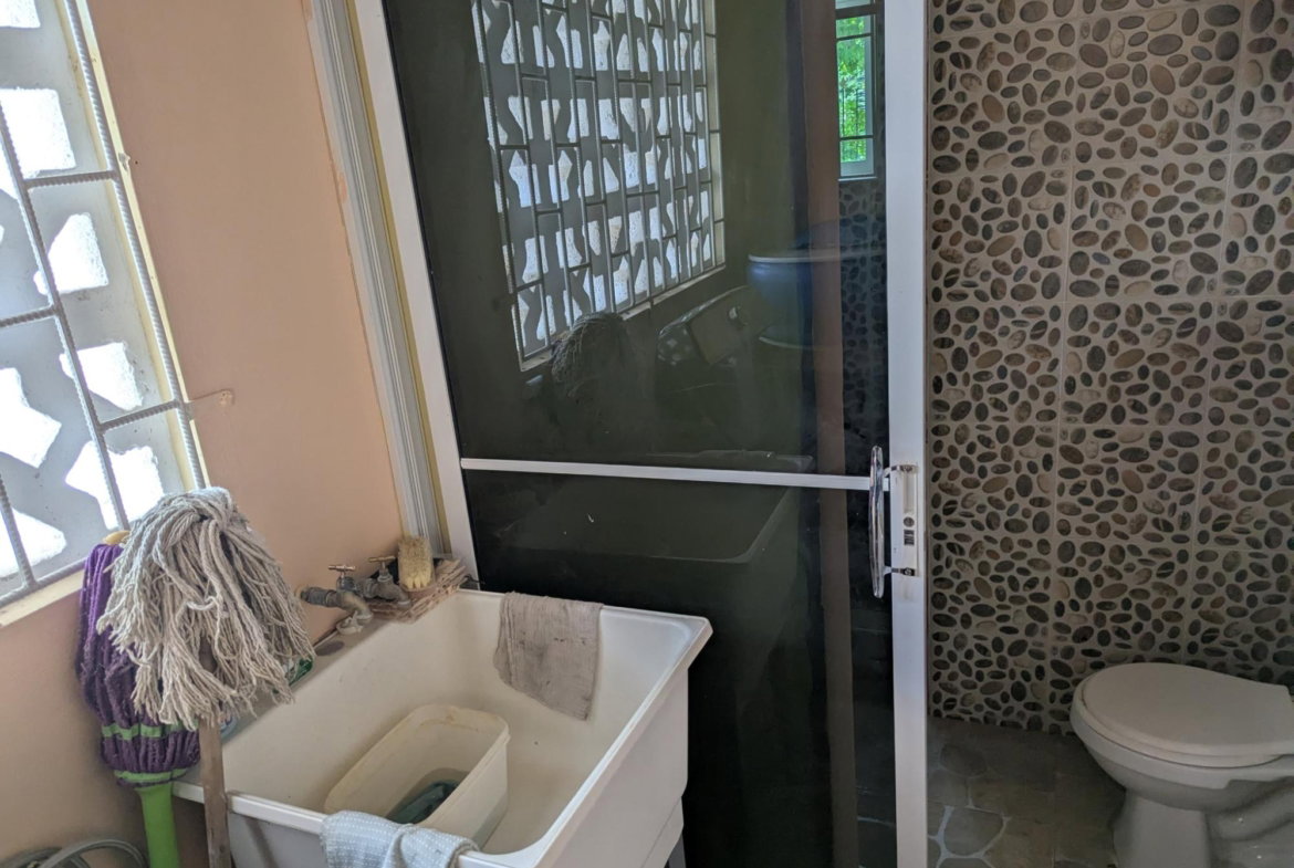 Second image of Olive Park, Santa Cruz in Santa Cruz, St. Elizabeth, Jamaica - property is For Sale