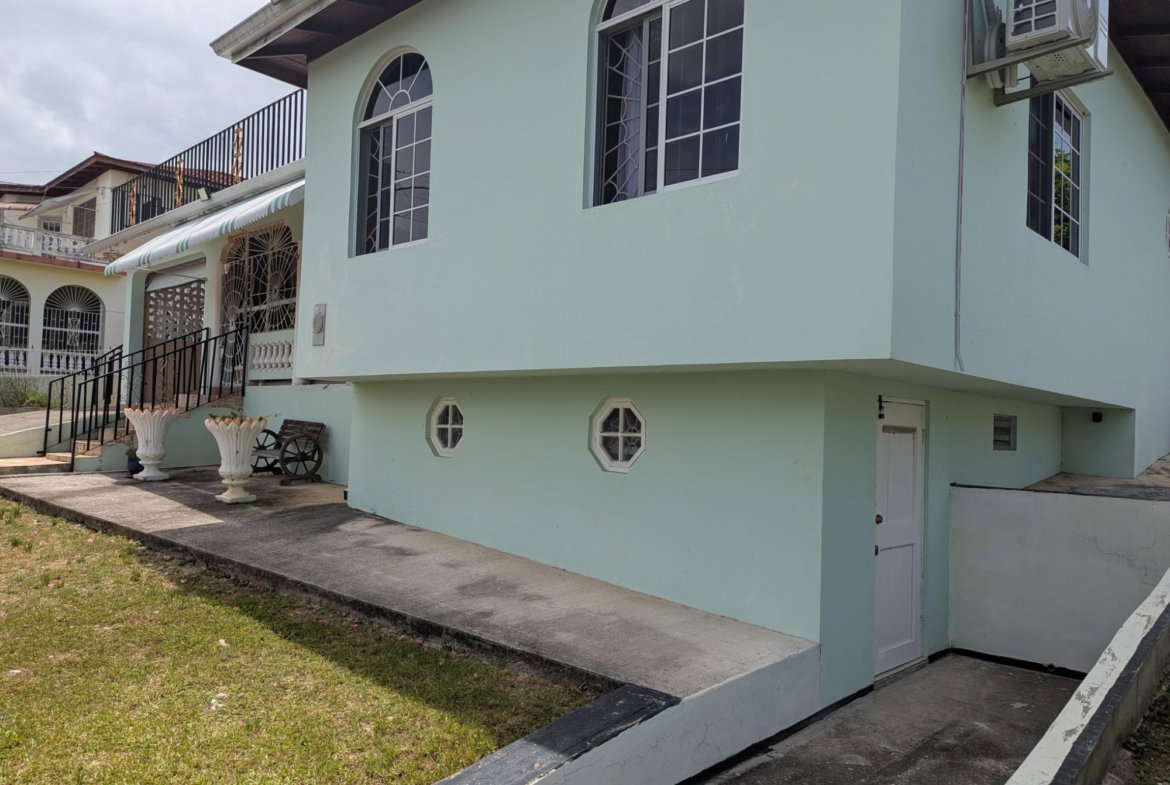First image of Olive Park, Santa Cruz in Santa Cruz, St. Elizabeth, Jamaica - property is For Sale