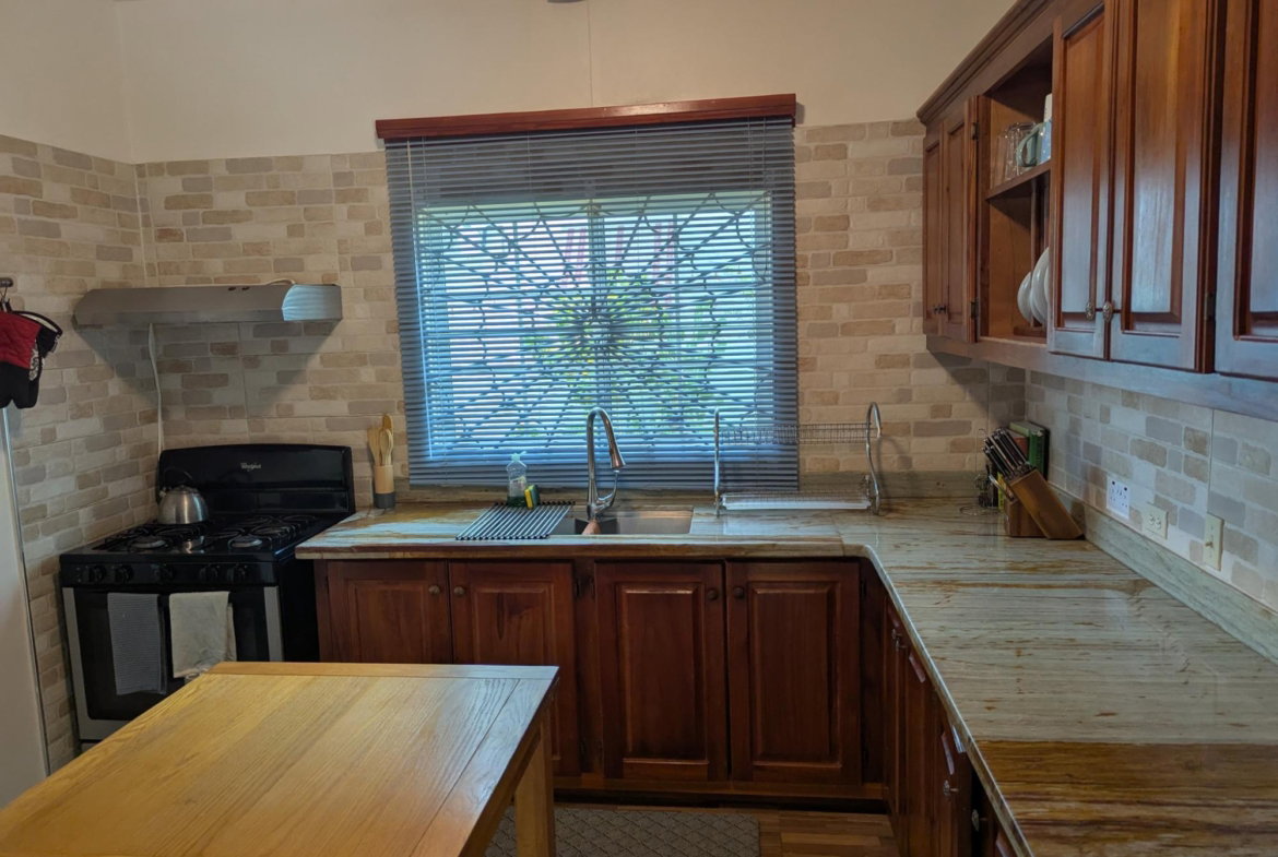 Sixteenth image of Olive Park, Santa Cruz in Santa Cruz, St. Elizabeth, Jamaica - property is For Sale
