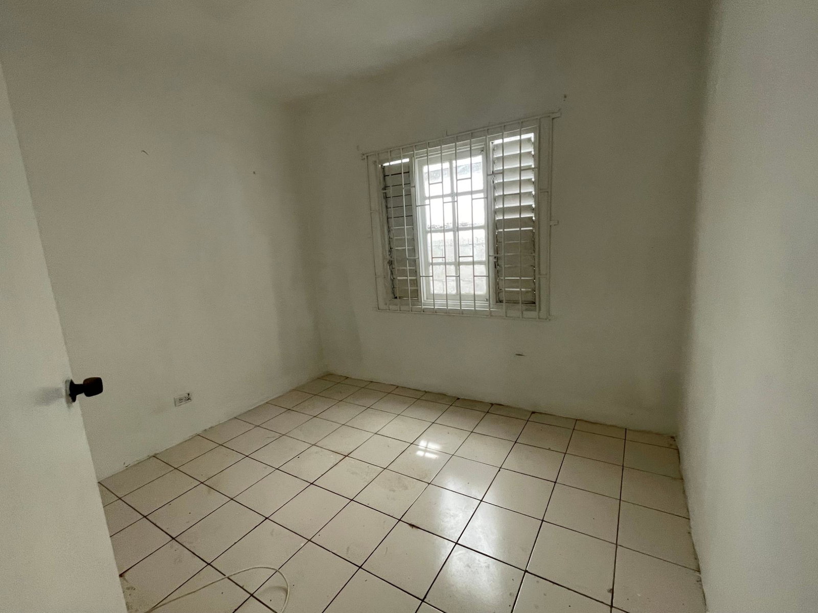 Eleventh image of 812 Mango Circle in Catherine Hall, St. James, Jamaica - property is For Sale