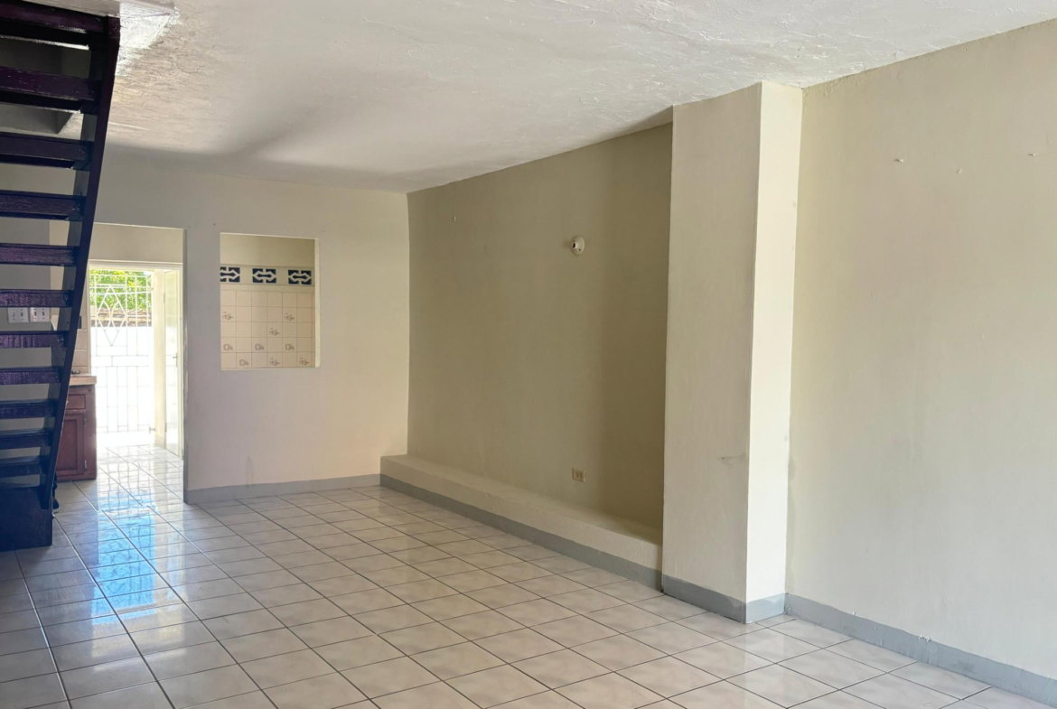 Fifth image of 184 Parkside Boulevard, Westm in Bridgeport, St. Catherine, Jamaica - property is For Rent