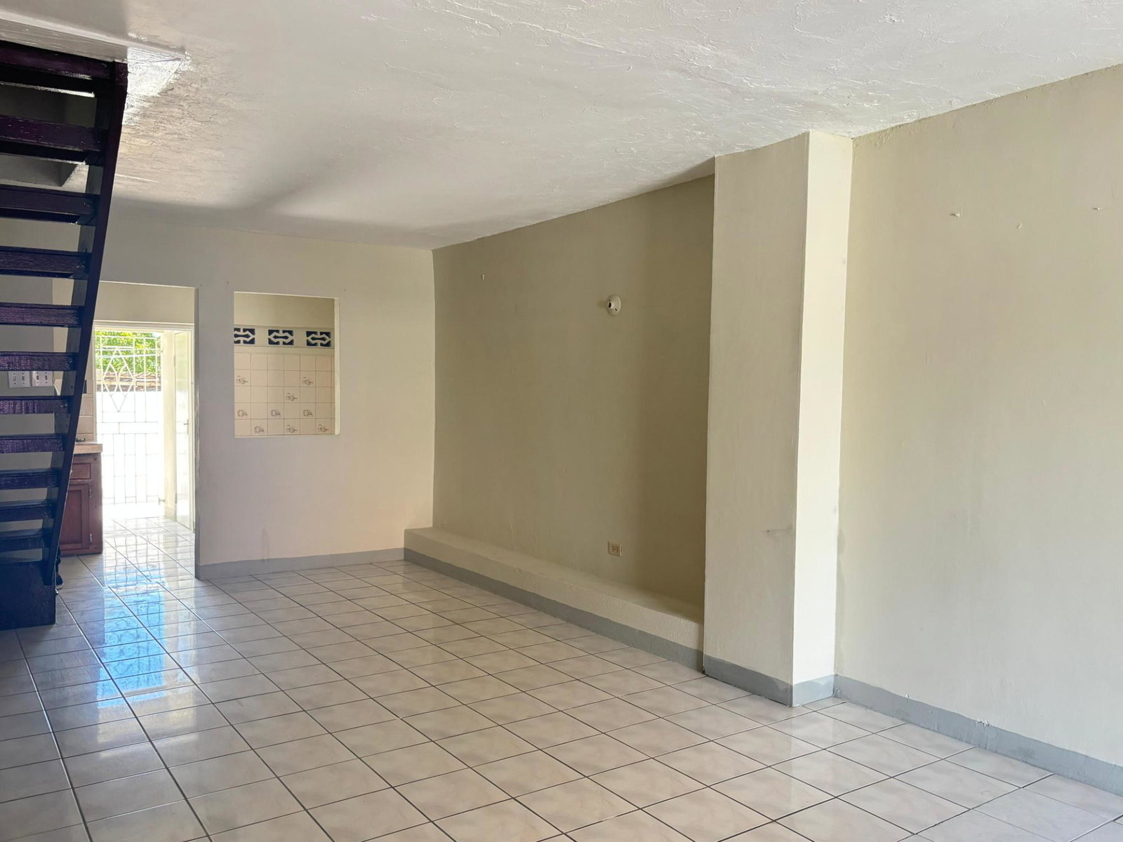 Fifth image of 184 Parkside Boulevard, Westm in Bridgeport, St. Catherine, Jamaica - property is For Rent