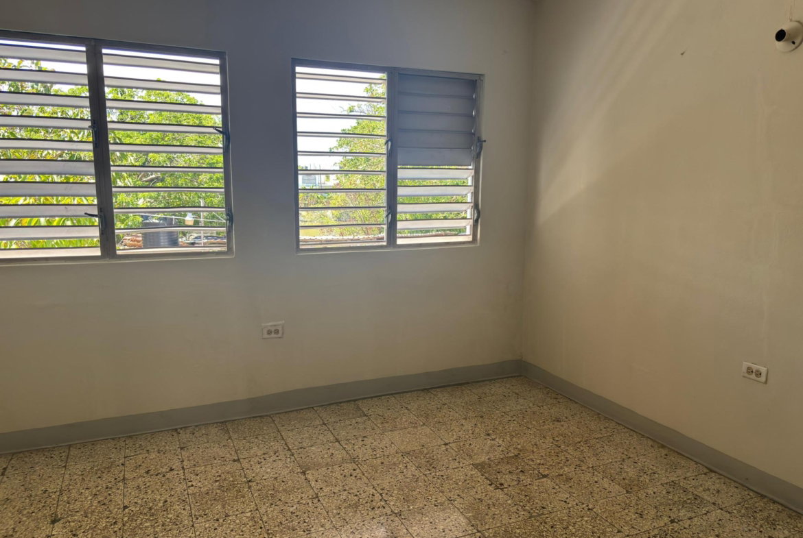 Tenth image of 184 Parkside Boulevard, Westm in Bridgeport, St. Catherine, Jamaica - property is For Rent