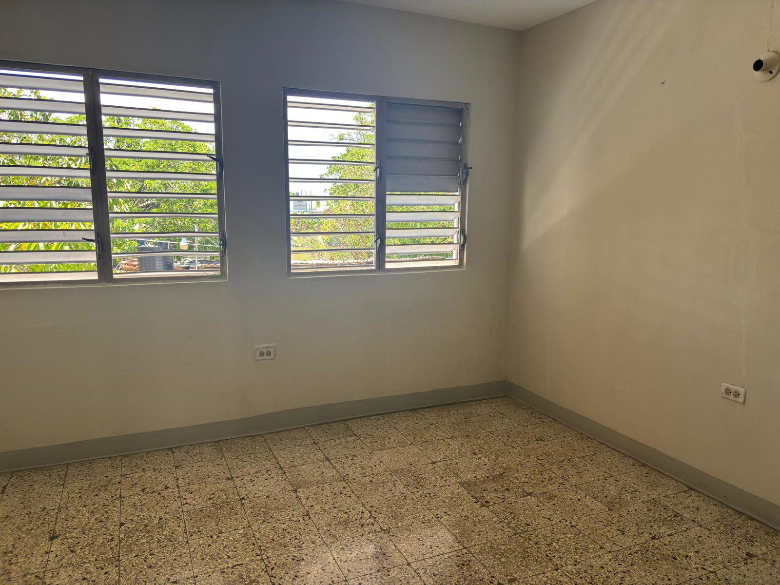 Tenth image of 184 Parkside Boulevard, Westm in Bridgeport, St. Catherine, Jamaica - property is For Rent