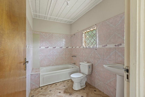 Seventh image of Mollison, Christaina in Mollison, Manchester, Jamaica - property is For Sale