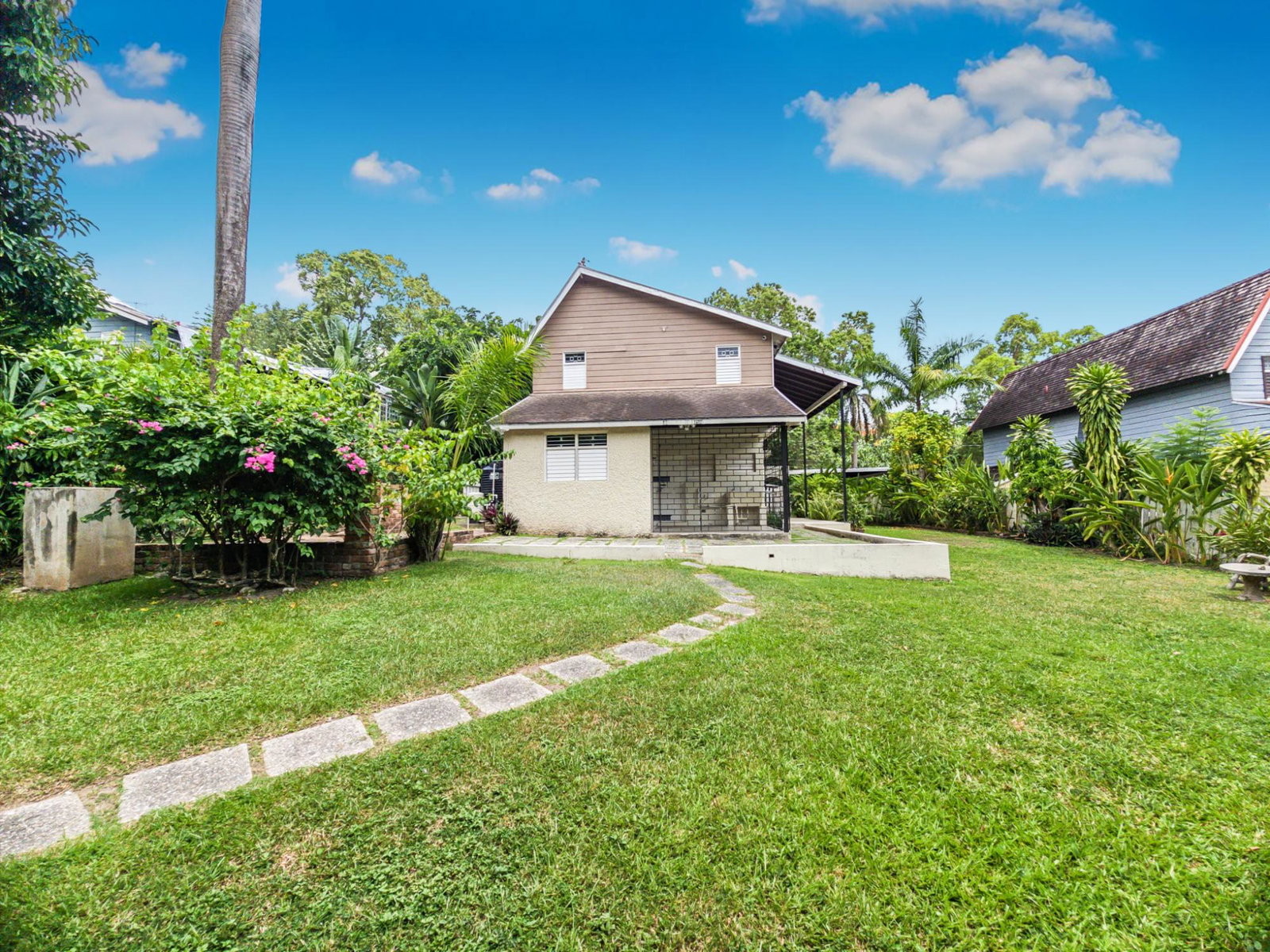 Sixteenth image of 23 Parkway in Kingston 8, St. Andrew, Jamaica - property is For Rent