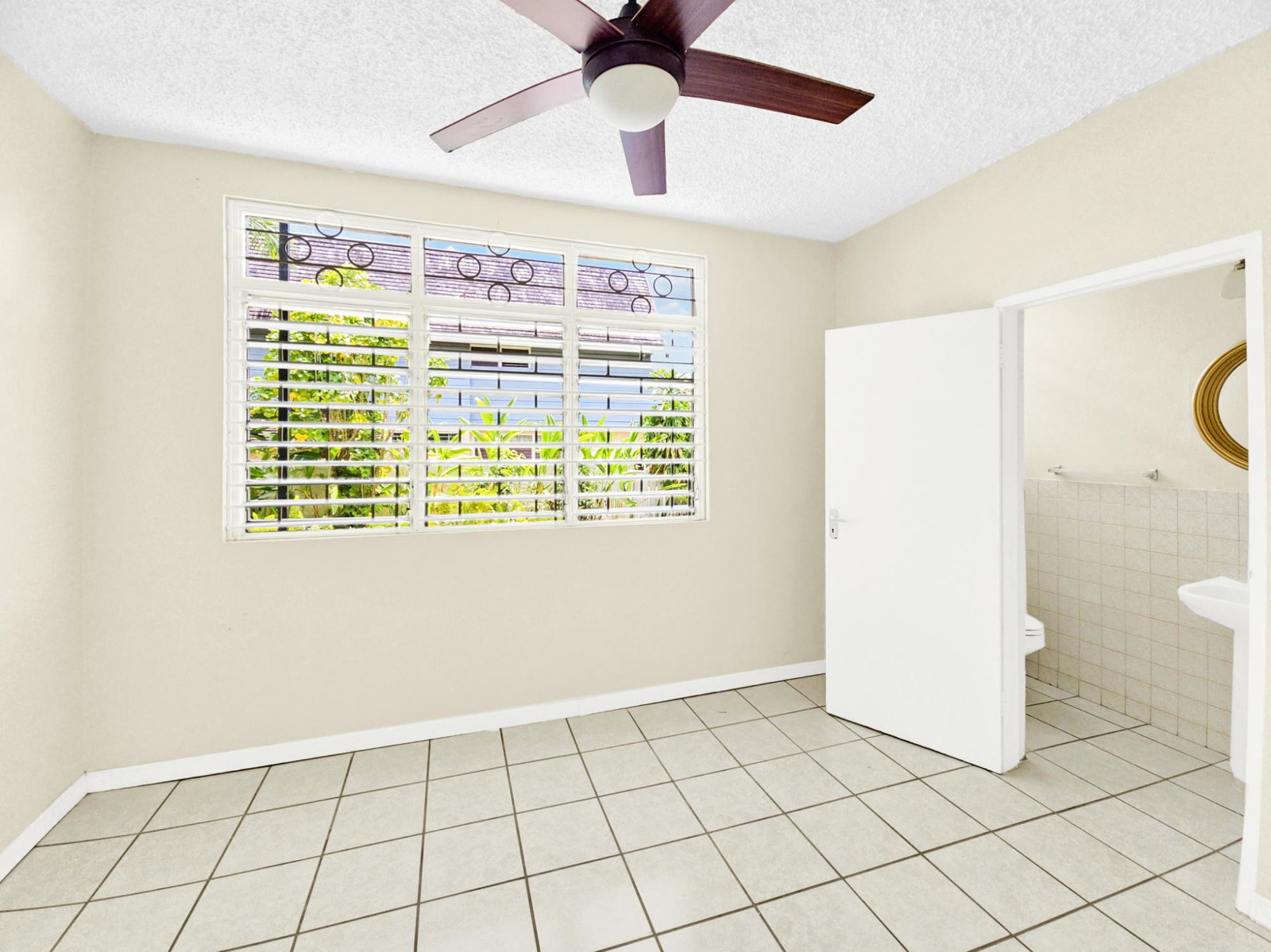 Fifth image of 23 Parkway in Kingston 8, St. Andrew, Jamaica - property is For Rent
