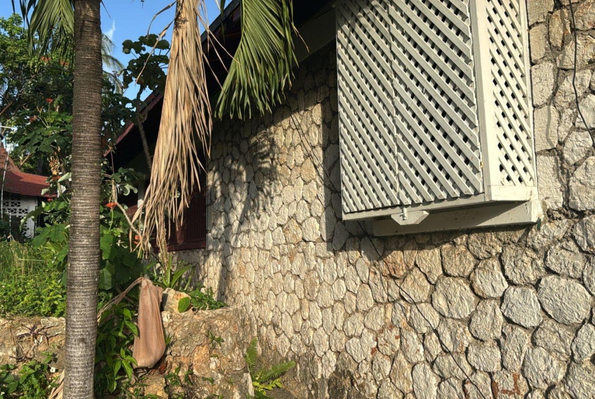 Sixth image of 71 East Armour Heights, Kgn in Kingston 8, St. Andrew, Jamaica - property is For Sale