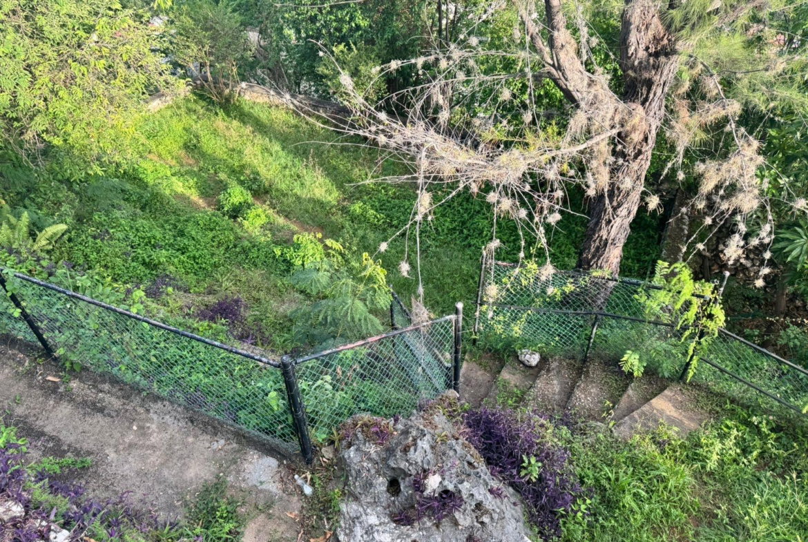 Seventh image of 71 East Armour Heights, Kgn in Kingston 8, St. Andrew, Jamaica - property is For Sale