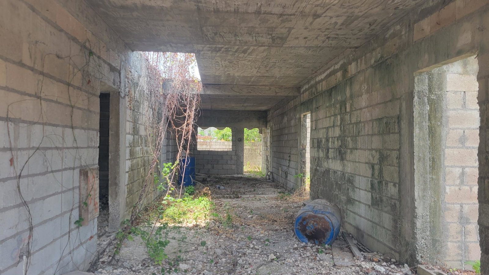 5-Bedroom-House-for-Sale-in-Sydenham-Villa-St.-Catherine-Jamaica Third image of 82 Prescilla Drive in Sydenham, St. Catherine, Jamaica - property is For Sale
