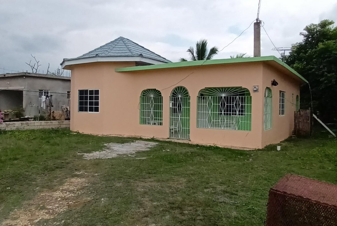 First image of 462 Khani Road in Luana, St. Elizabeth, Jamaica - property is For Sale