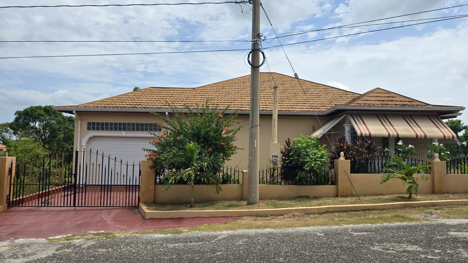 Fifteenth image of 23 Providence Acre, Santa cr in Santa Cruz, St. Elizabeth, Jamaica - property is For Sale