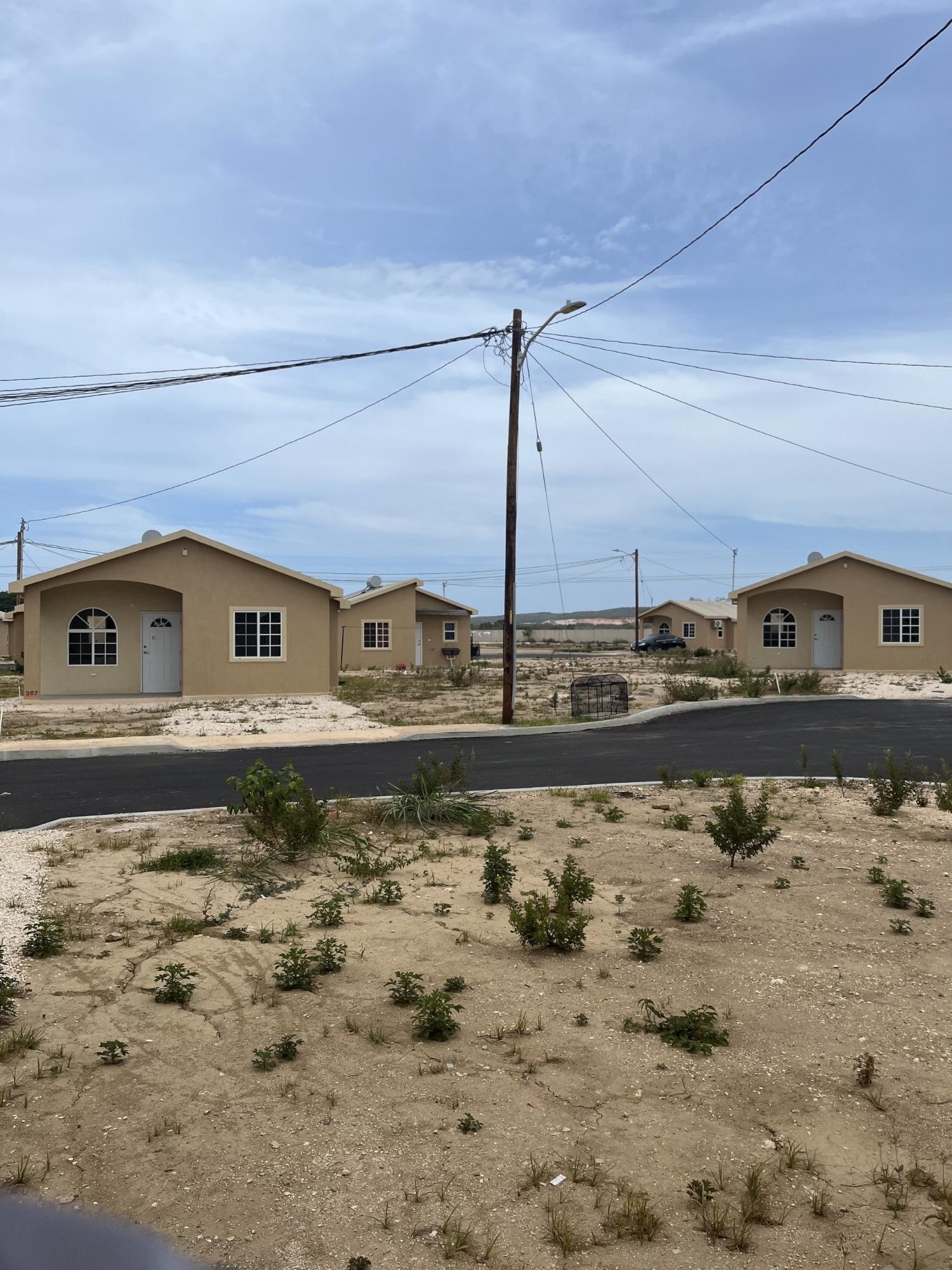Third image of 362 Blk e Phoenix Village Park 2 ph in Phoenix Park, St. Catherine, Jamaica - property is For Rent