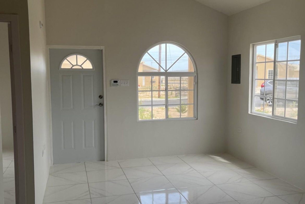 Fifth image of 362 Blk e Phoenix Village Park 2 ph in Phoenix Park, St. Catherine, Jamaica - property is For Rent