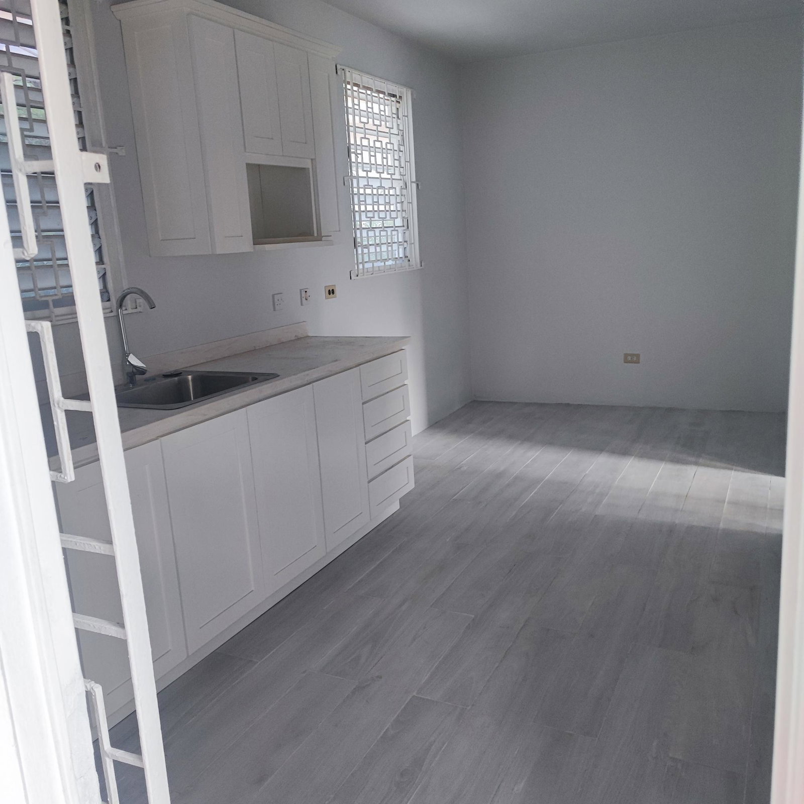Eleventh image of 50 Palmoral Ave in Kingston 6, St. Andrew, Jamaica - property is For Rent