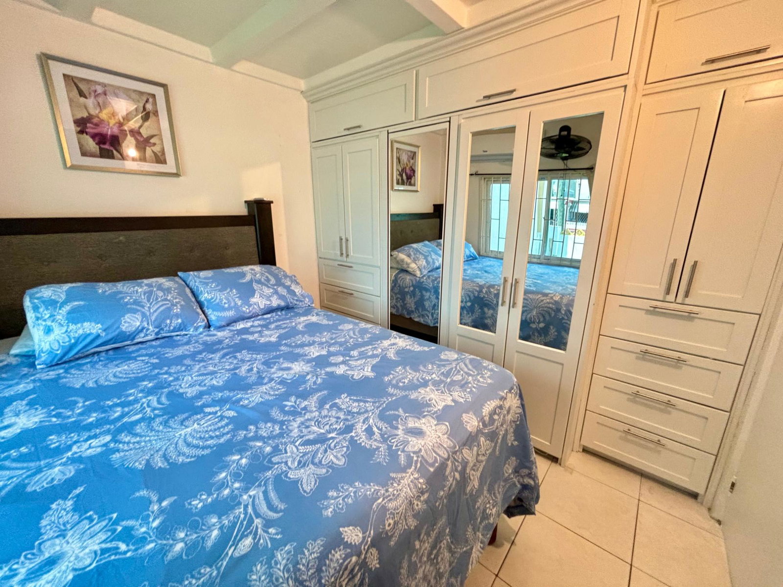 Sixth image of 176 North West 4th Street, gr in Greater Portmore, St. Catherine, Jamaica - property is For Sale