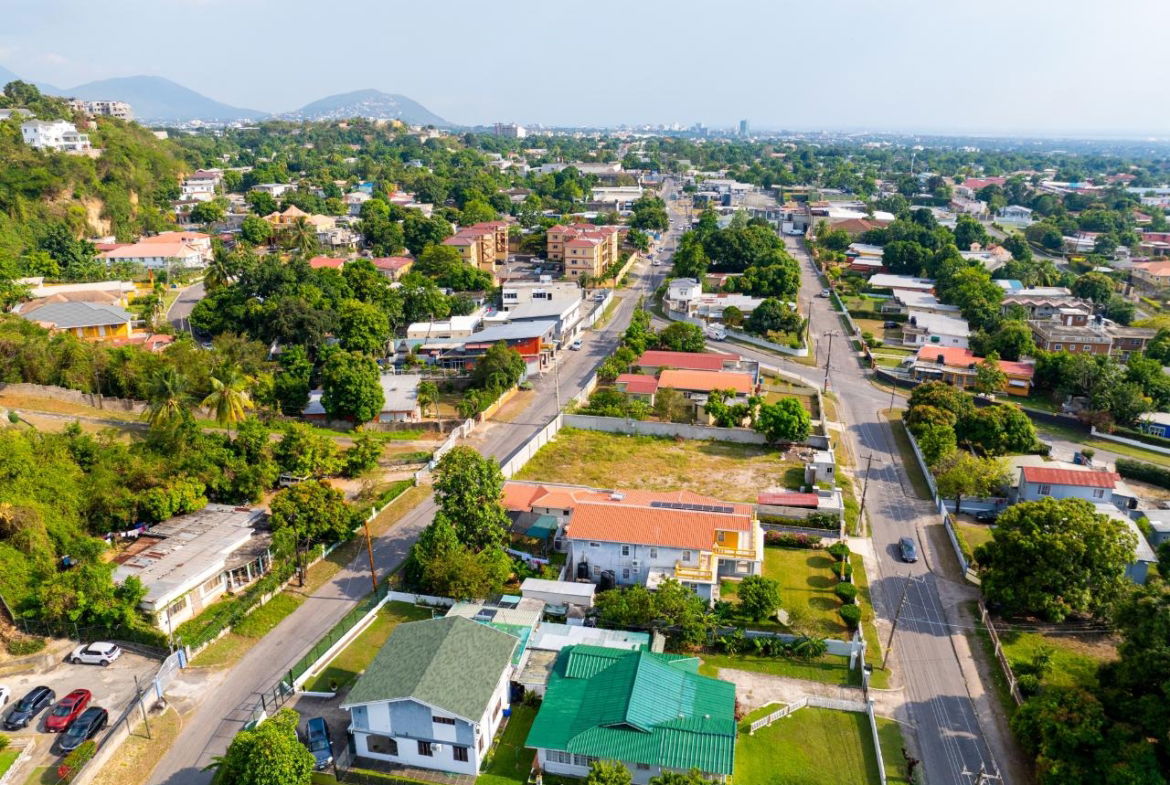 Thirteenth image of Th#3-88a Mannings Hill Road in Constant Spring P.O., St. Andrew, Jamaica - property is For Sale
