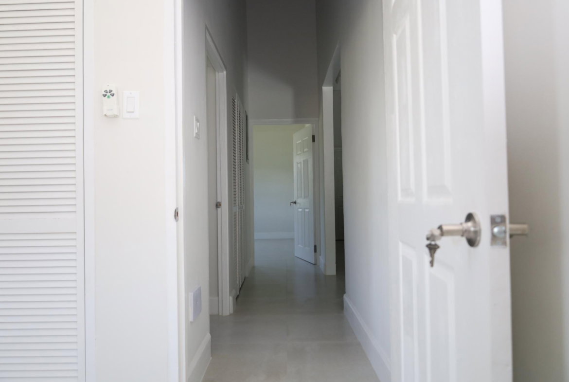 Thirteenth image of 29 Twin Peak Road, Gates of in Edgehill, St. Mary, Jamaica - property is For Rent