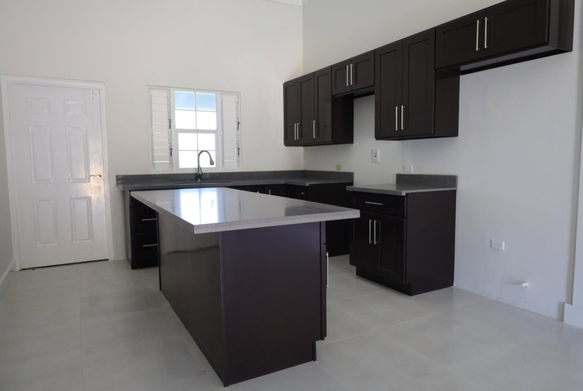 Fourth image of 29 Twin Peak Road, Gates of in Edgehill, St. Mary, Jamaica - property is For Rent