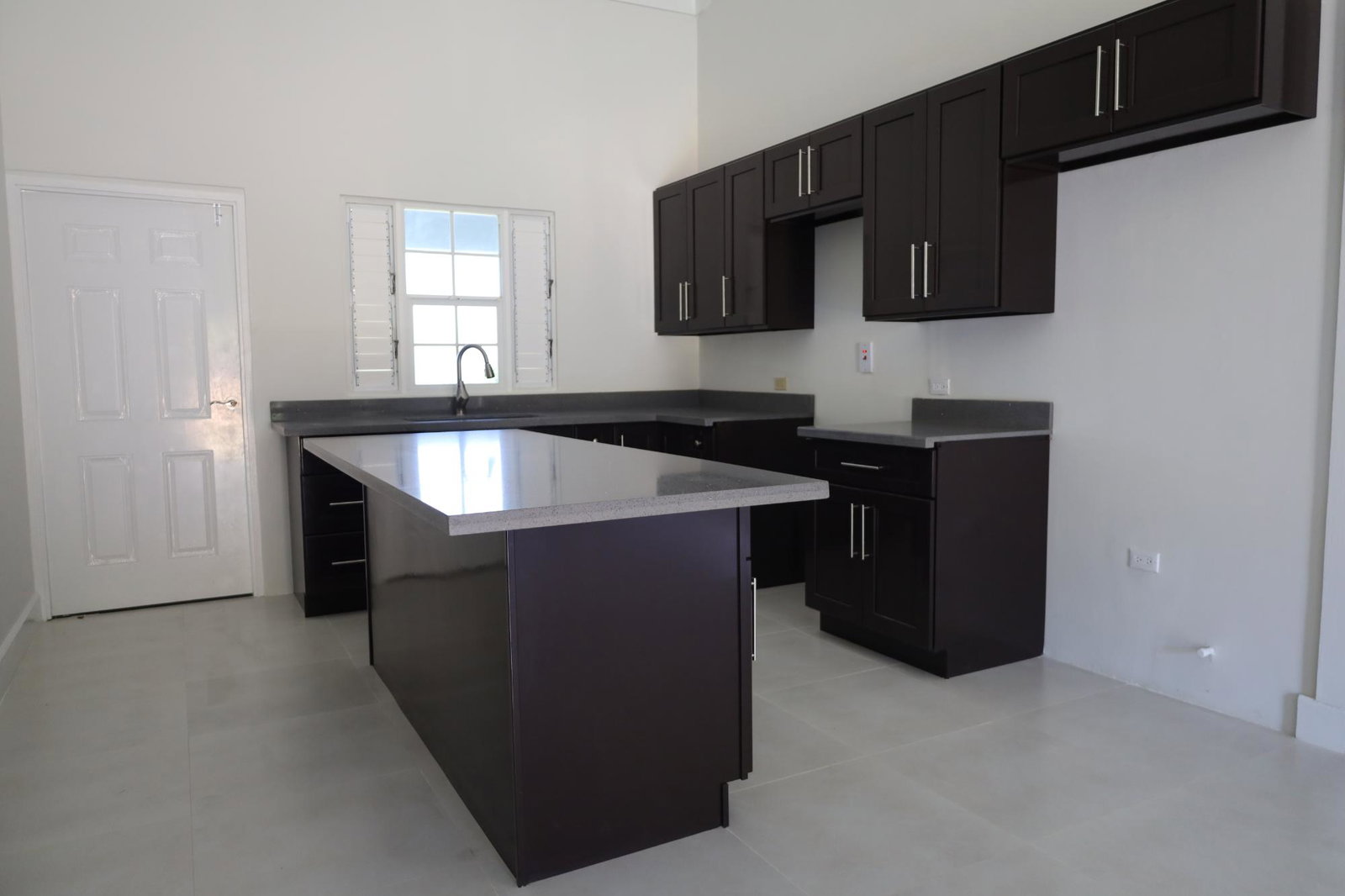 Fourth image of 29 Twin Peak Road, Gates of in Edgehill, St. Mary, Jamaica - property is For Rent