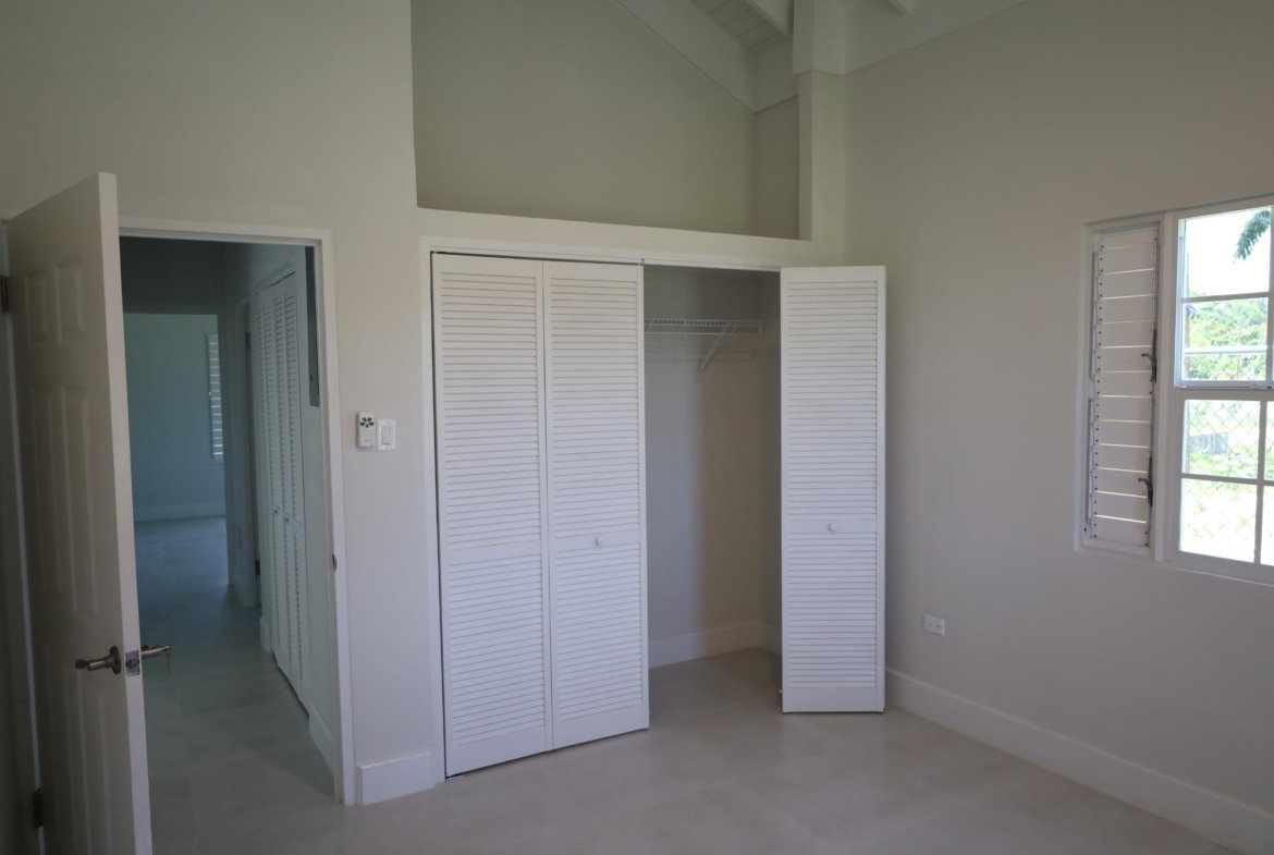 Seventh image of 29 Twin Peak Road, Gates of in Edgehill, St. Mary, Jamaica - property is For Rent