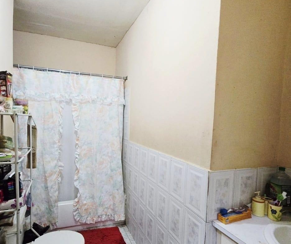 Twenty-First image of Avondale Drive in Spanish Town, St. Catherine, Jamaica - property is For Sale