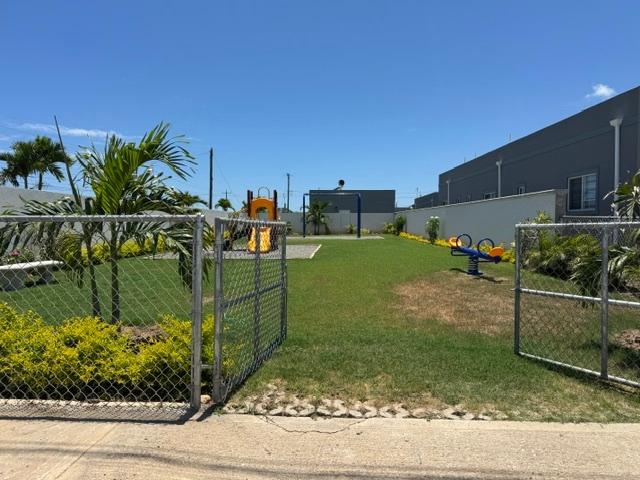 Thirteenth image of Woodbridge Circle in Greater Portmore, St. Catherine, Jamaica - property is For Rent
