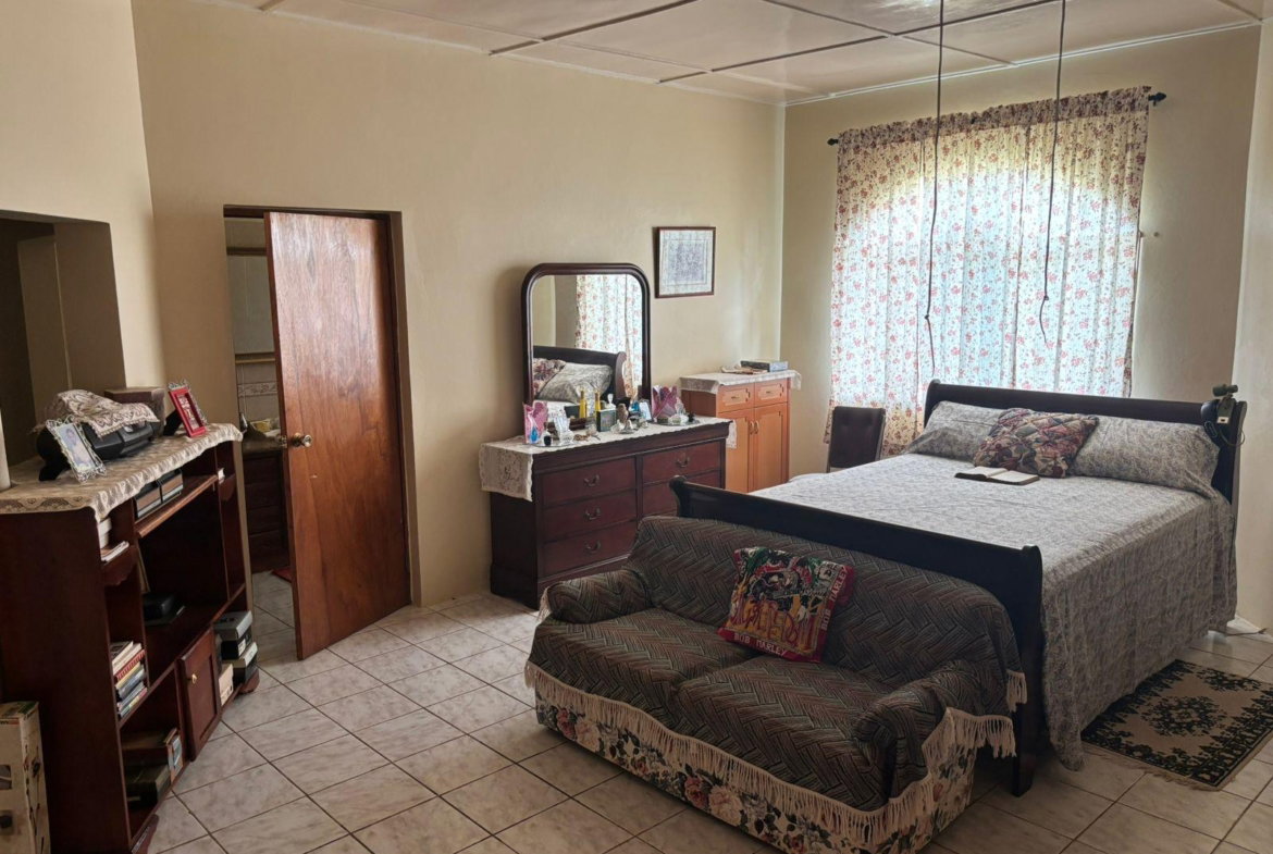 Eleventh image of Longwood-santa Cruz Longwood Estates in Santa Cruz, St. Elizabeth, Jamaica - property is For Sale