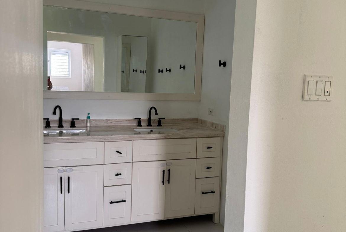 Fourth image of 5-5b Heathwood Place in Kingston 8, St. Andrew, Jamaica - property is For Sale