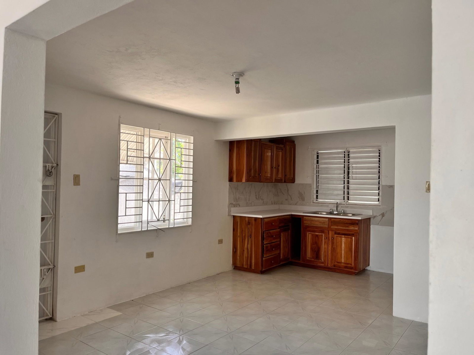Charming-3-Bedroom-Townhouse-for-Sale-in-Bridgeview-Portmore-St.-Catherine Sixth image of 224- Lignum Vitae Close in Bridgeview, St. Catherine, Jamaica - property is For Sale
