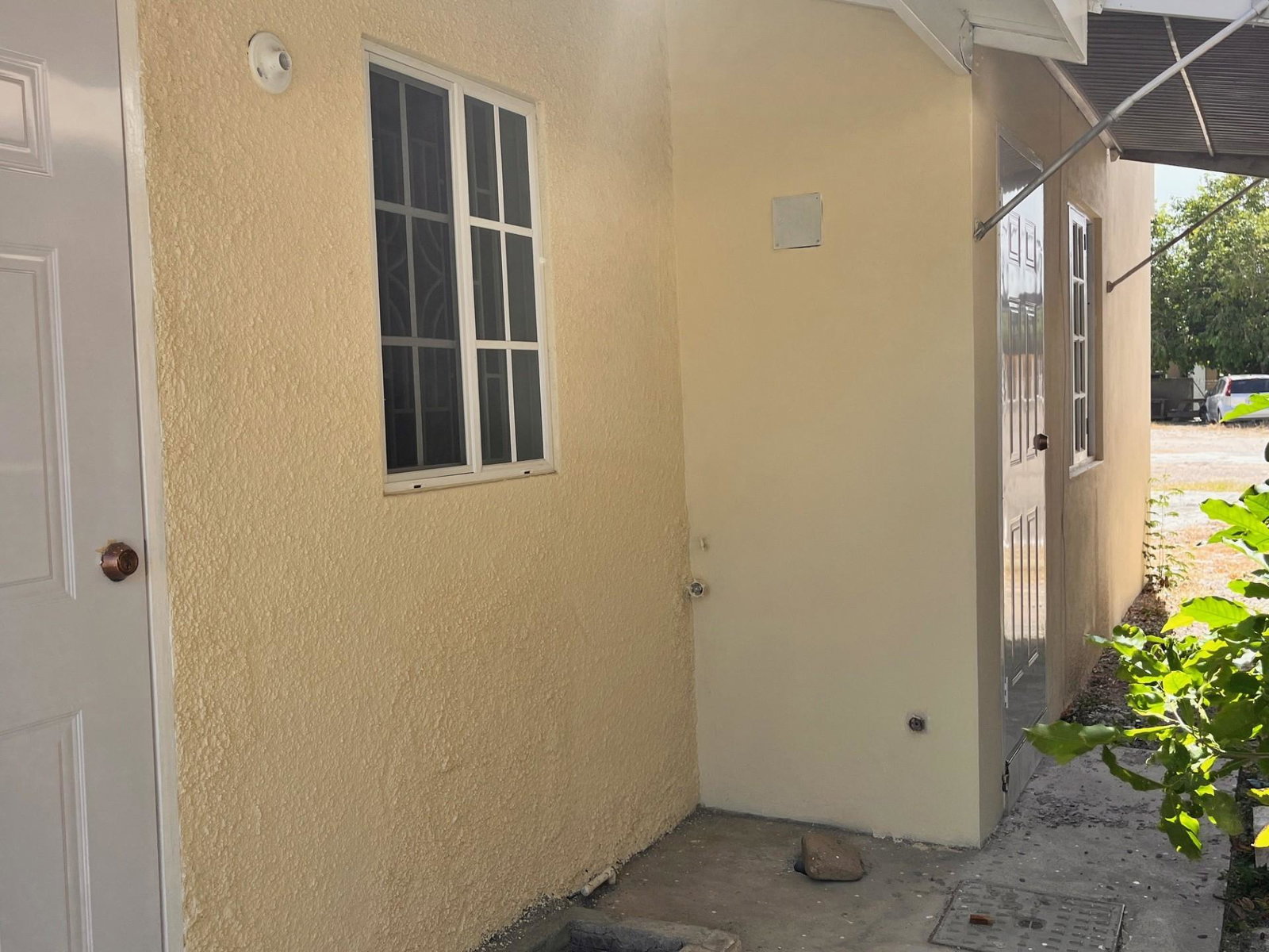 Charming-3-Bedroom-Townhouse-for-Sale-in-Bridgeview-Portmore-St.-Catherine Fourth image of 223 Lignum Vitae Close in Bridgeview, St. Catherine, Jamaica - property is For Sale