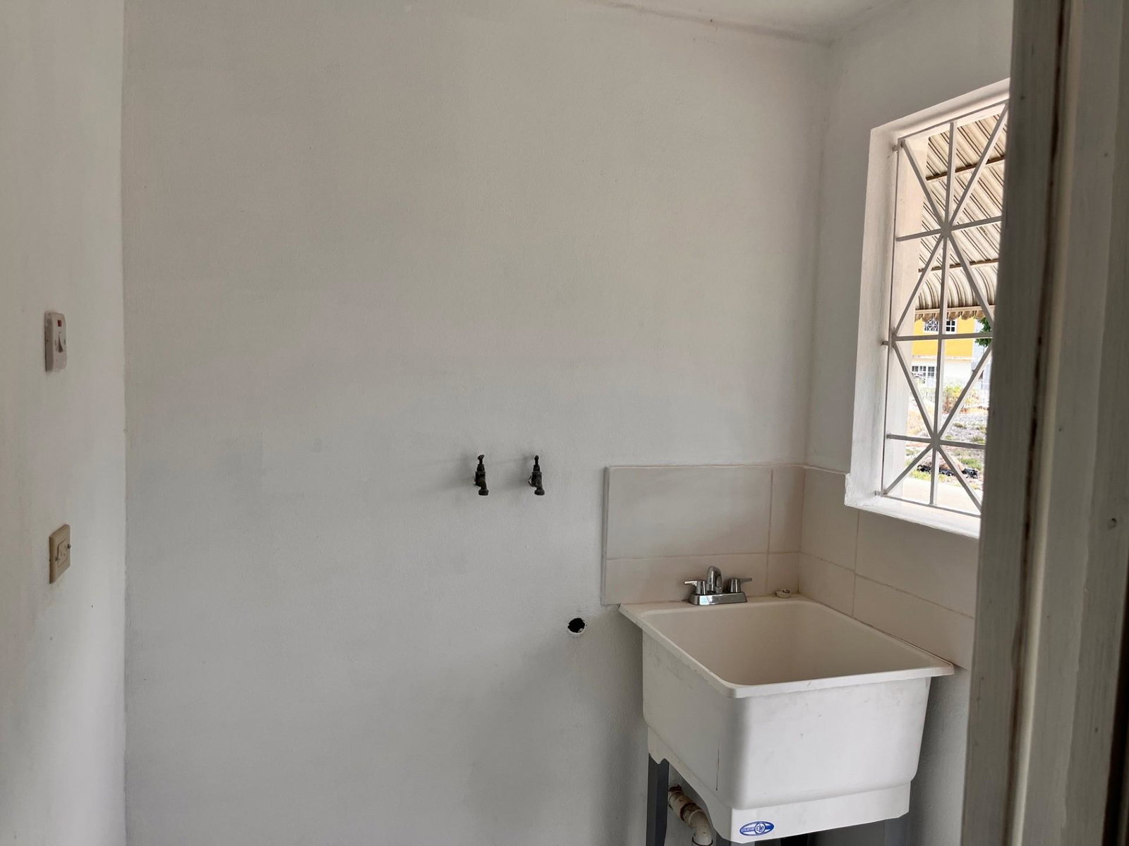 Charming-3-Bedroom-Townhouse-for-Sale-in-Bridgeview-Portmore-St.-Catherine Ninth image of 223 Lignum Vitae Close in Bridgeview, St. Catherine, Jamaica - property is For Sale